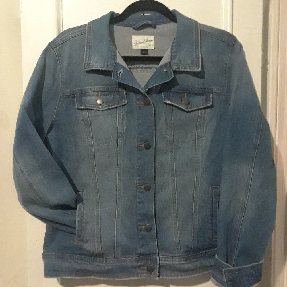 Universal Thread Jean Jacket (Brand new!)